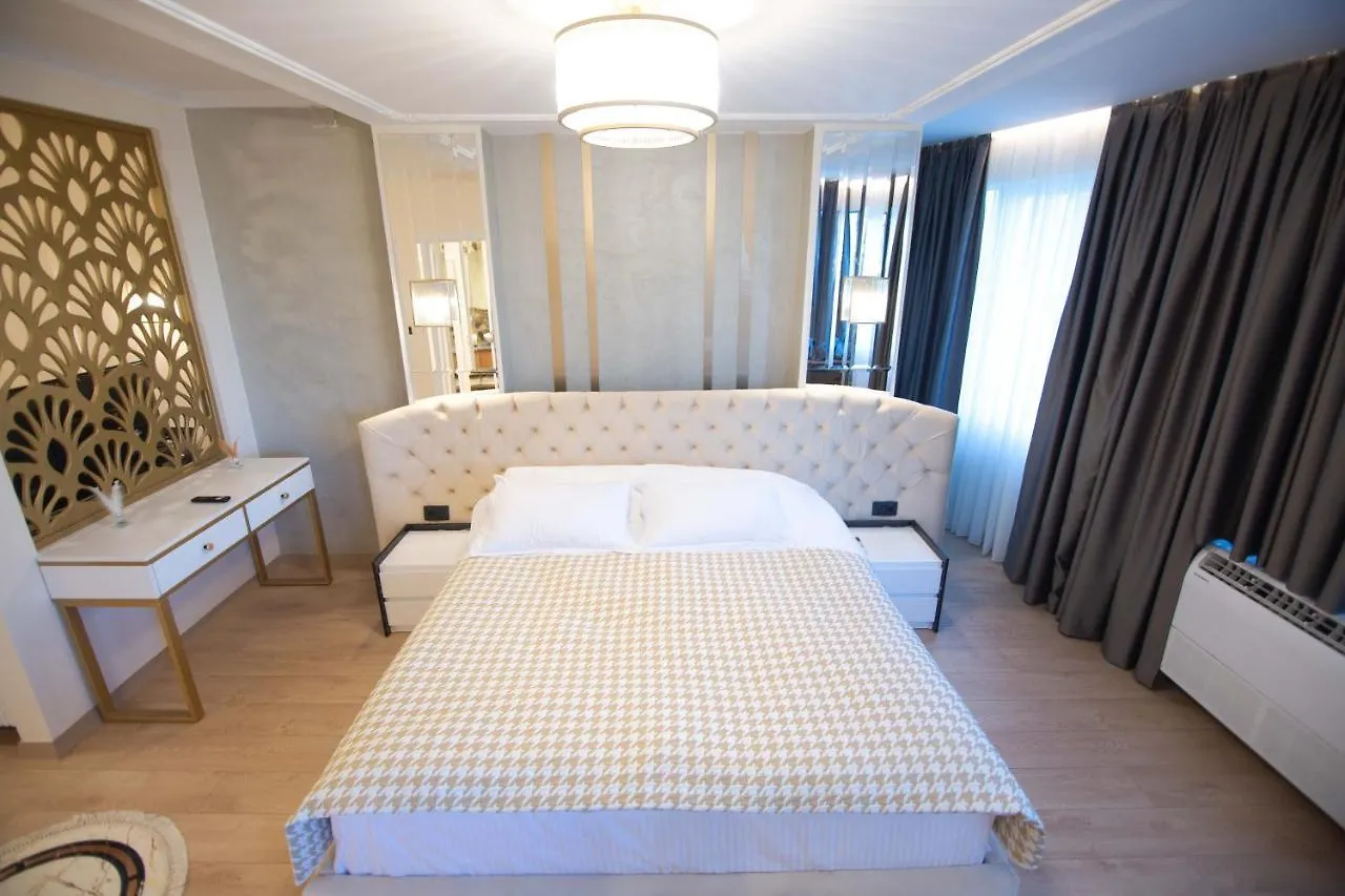 Sky View Hotel Korce