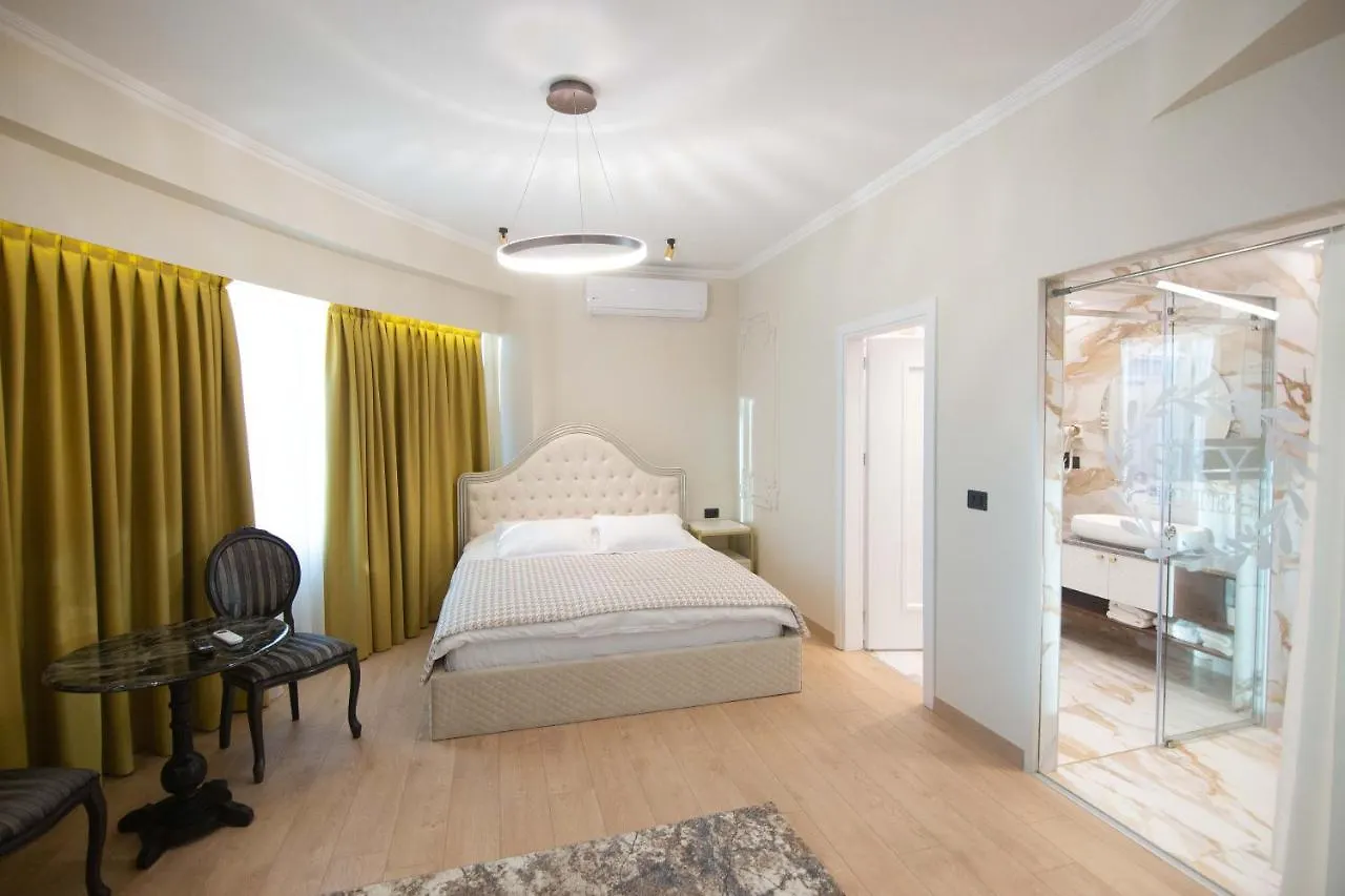 Sky View Hotel Korce