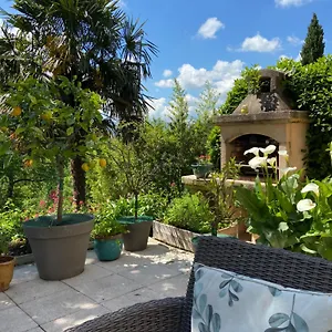 Le Relais Des Malettes Bed & Breakfast Francheville (Rhone)
