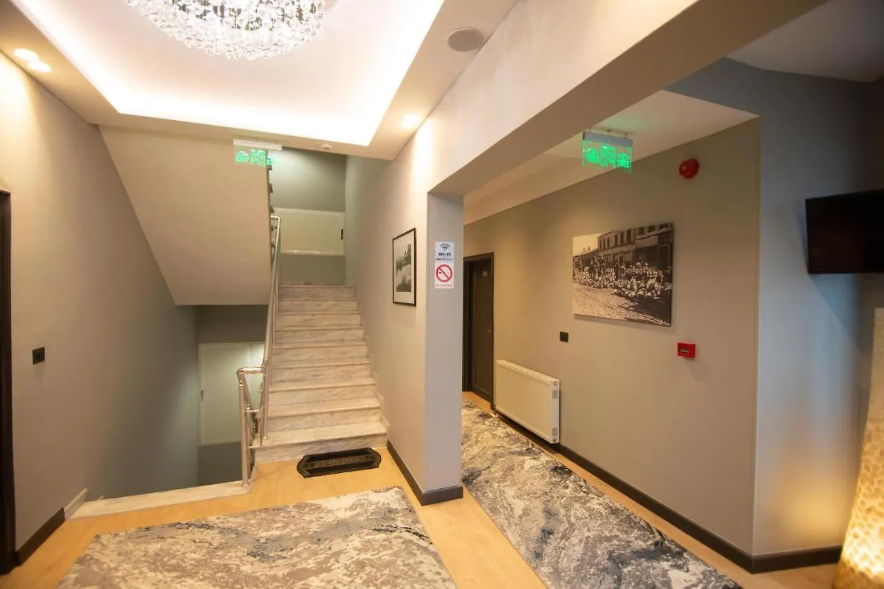 Sky View Hotel Korce
