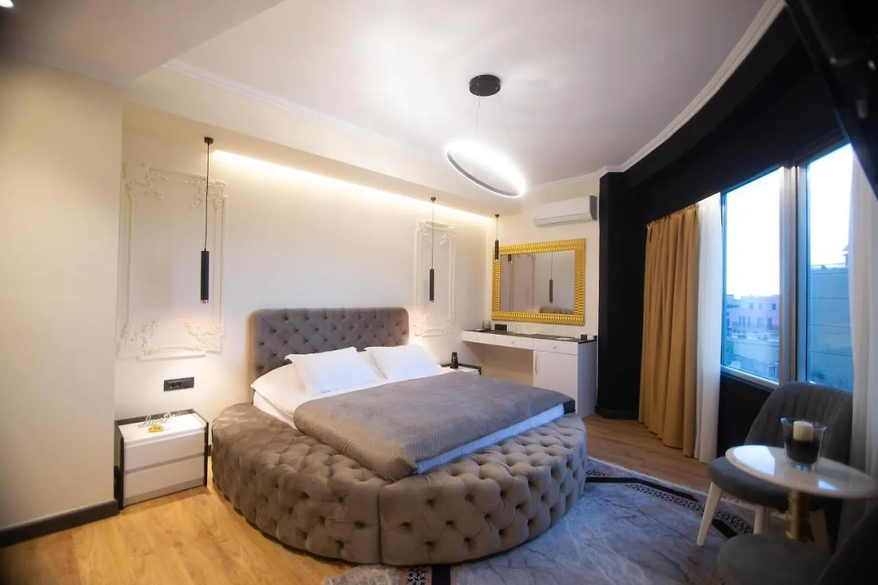 Sky View Hotel Korce