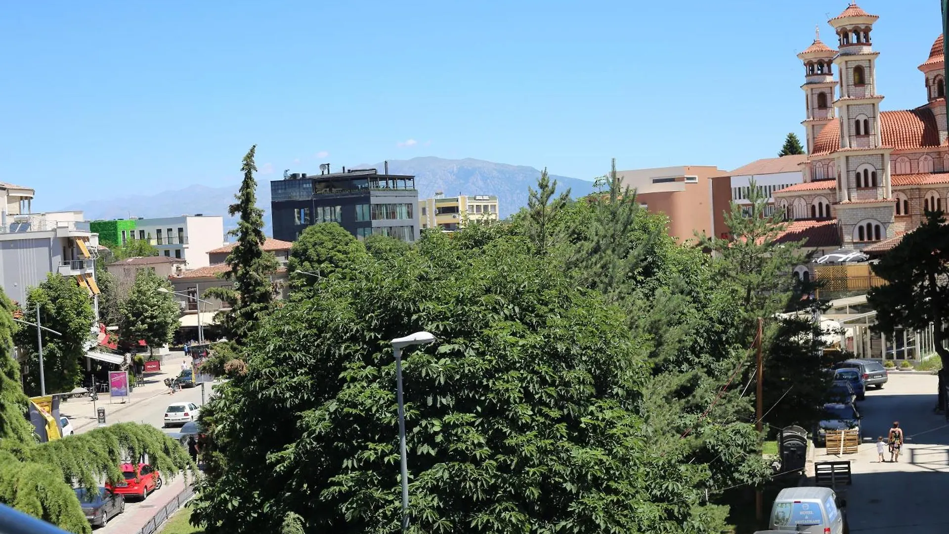 Sky View Hotel Korce